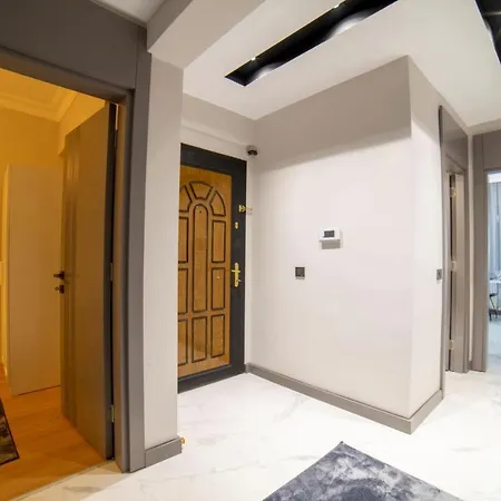 2 Bedroom Super Near To The Konyaalti Beaches